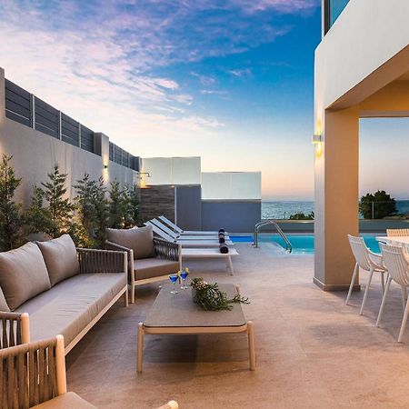 Lagoon Seaside Villa, Sumptuous Retreat,By Thinkvilla Pánormos Eksteriør bilde