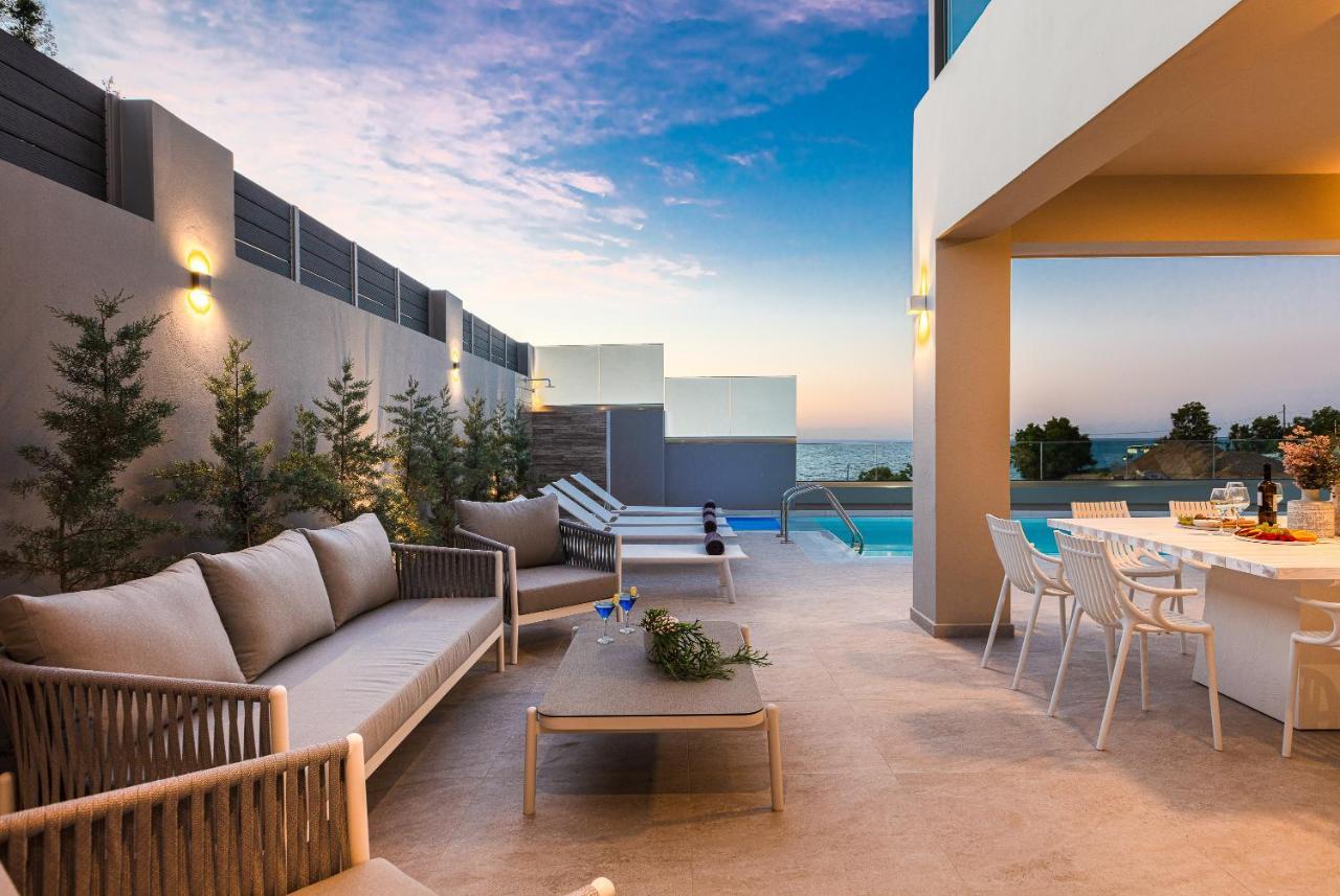 Lagoon Seaside Villa, Sumptuous Retreat,By Thinkvilla Pánormos Eksteriør bilde