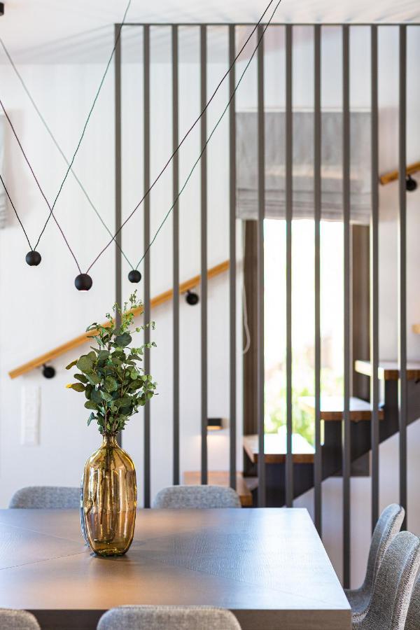 Lagoon Seaside Villa, Sumptuous Retreat,By Thinkvilla Pánormos Eksteriør bilde